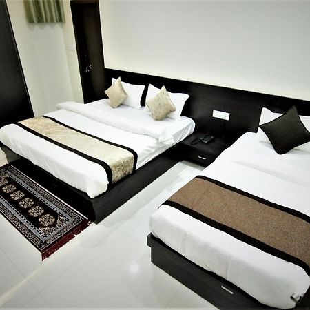 Hotel Ravi Residency Bharatpur Dış mekan fotoğraf