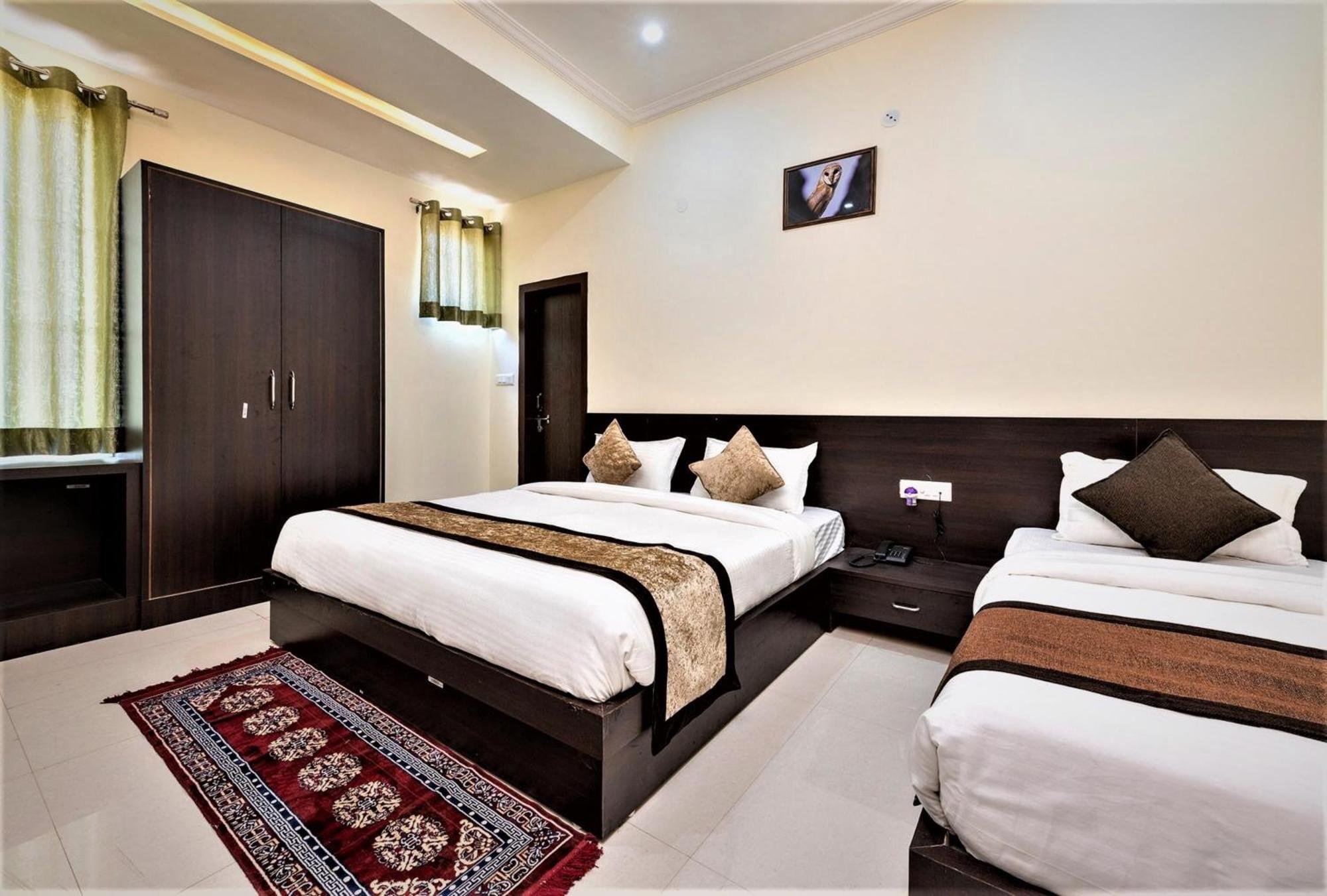 Hotel Ravi Residency Bharatpur Dış mekan fotoğraf